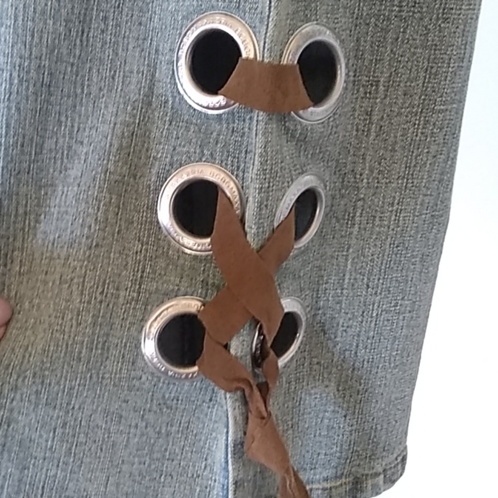 Jeans - Picture 2 of 3